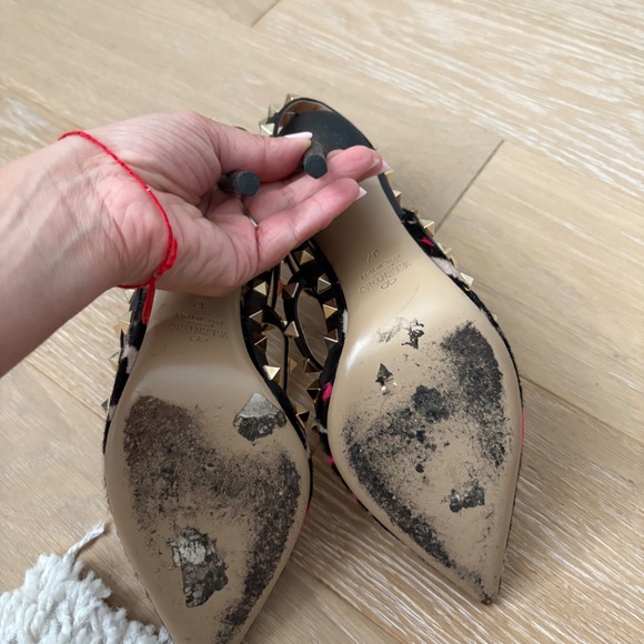 VALENTINO ROCKSTUD PUMPS - Picture 3 of 3